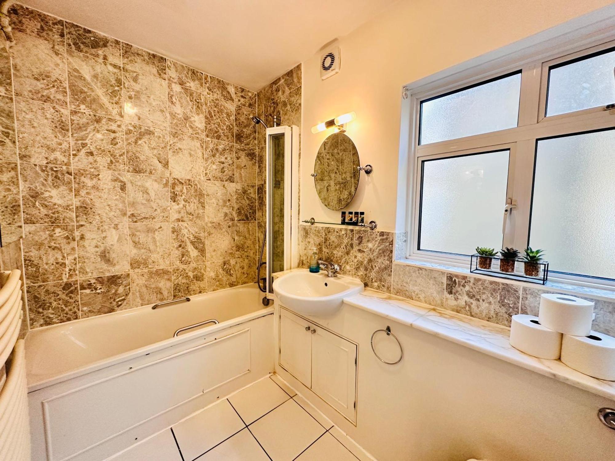 Victoria Family Apartment In Central Londres Extérieur photo
